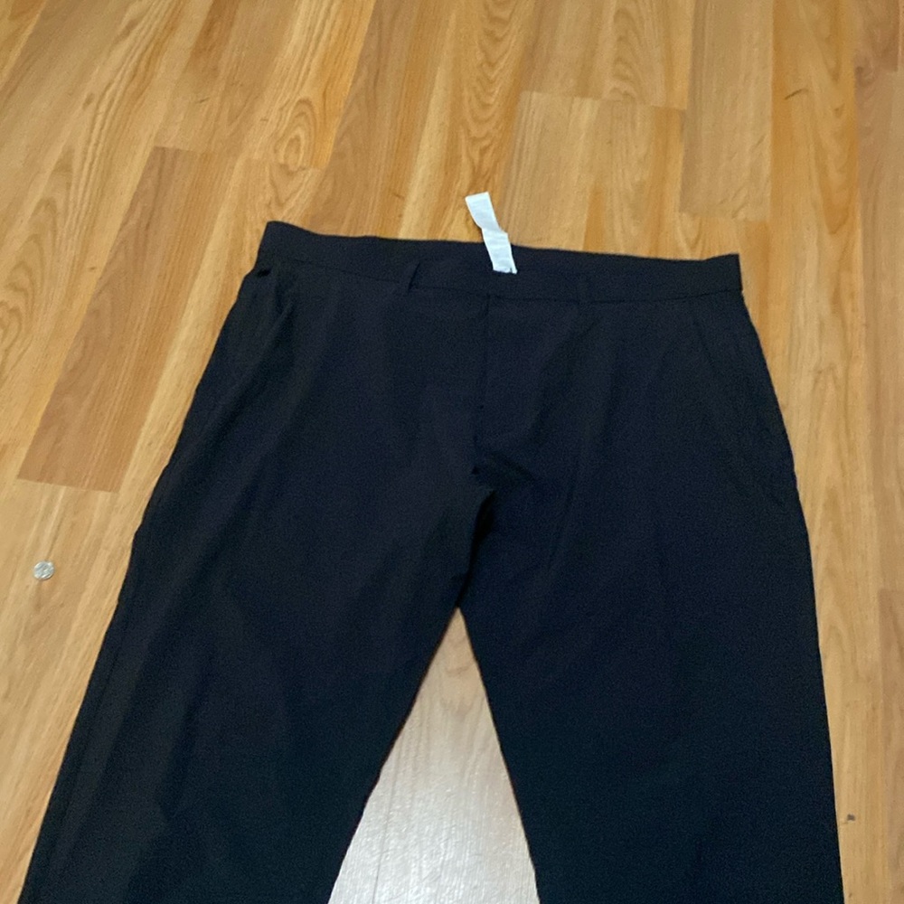 THE ONLY PANTS ( slim fit) 38+32 black